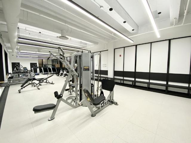 Gramercy Residences 2 Bedroom Apartment for Rent at 1950 Rue Sherbrooke O, Montréal, QC H3H 1E7