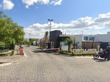 GRAN OPORTUNUDAD EN ANGELÓPOLIS: CASA ADJUDICADA EN FRACC CAPELLANIA, ENTRADA POR ZONAZUL