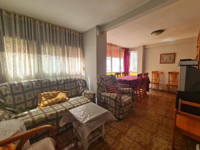 GRAN OPORTUNIDAD! APARTAMENTO DE 3 DORMITORIOS EN JAIME I