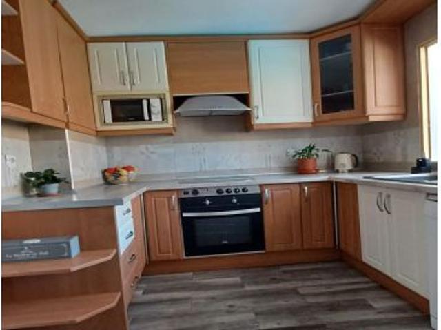 GRAN OPORTUNIDAD: APARTAMENTO REFORMADO DE 3 DORMITORIOS CON TERRAZA EN BENIDORM