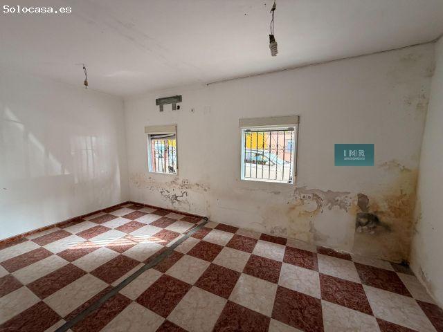 ¡Gran Oportunidad! Bajo con patio y chaflán muy luminoso en San Jerónimo – Ideal vivienda o inversió