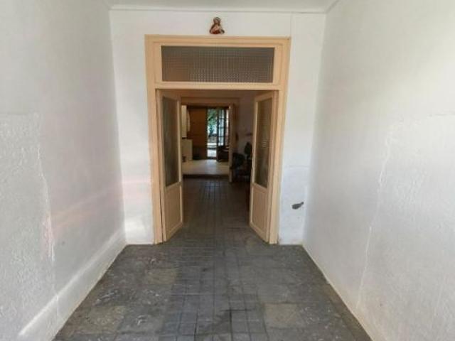 Gran oportunidad, casa de pueblo en el centro del Saucejo!