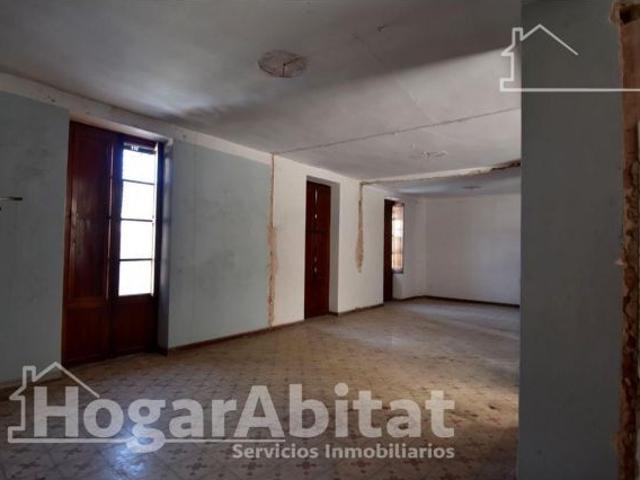 GRAN OPORTUNIDAD, CASA PARA REFORMAR EN CENTRO HISTÓRICO DE OLIVA