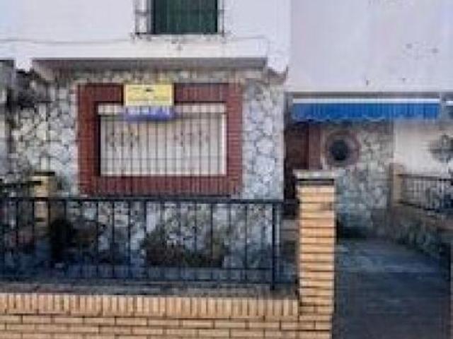 Gran oportunidad, casa para reformar en La Algaba!