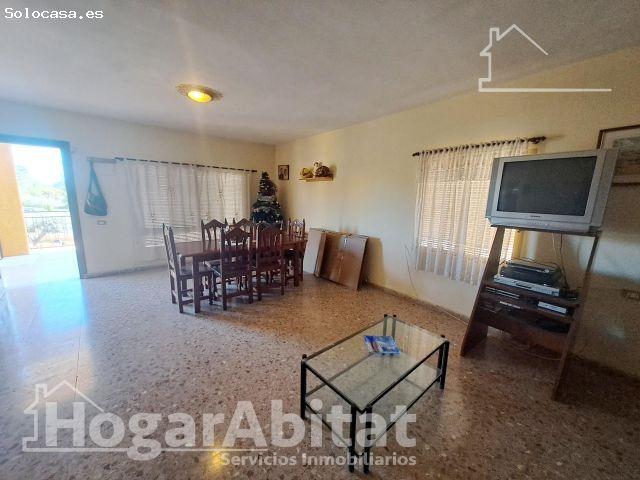 ¡GRAN OPORTUNIDAD! CHALET CON GARAJE, PISCINA PRIVADA Y PARCELA