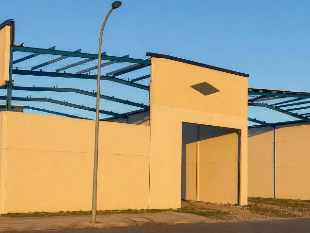 ¡GRAN OPORTUNIDAD! CONJUNTO DE NAVES INDUSTRIALES EN BARCIENCE TOLEDO