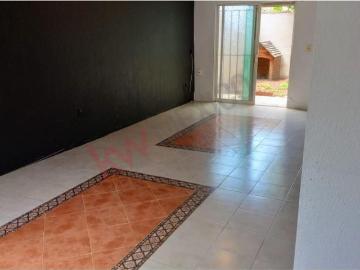 Gran oportunidad de adquirir esta casa en real del sol, tecamac