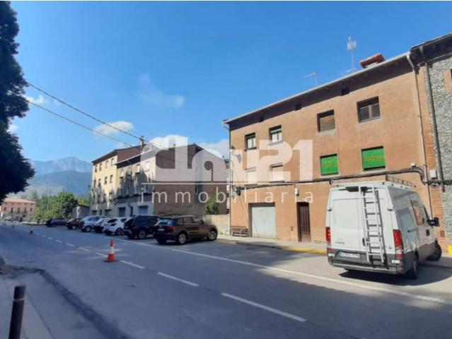 GRAN OPORTUNIDAD DE INVERSIÓN Casa en Guardiola de Berguedà