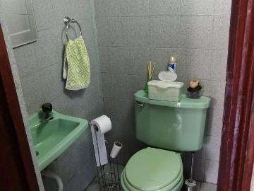 Gran oportunidad de inversión en miraflores casa de 3 pisos – 237m2