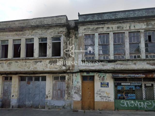¡Gran oportunidad de inversión! Se vende edificio en ruinas. 210m² Ferrol