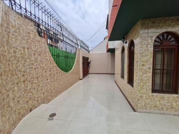 ¡GRAN OPORTUNIDAD EN ESQUINA – CASA DE 246 m² EN AV. RAFAEL ESCARDÓ, SAN MIGUEL!