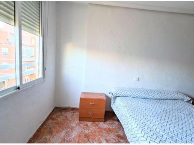 ¡GRAN OPORTUNIDAD EN SECTOR 5, VIVIENDA MUY LUMINOSA JUNTO A L´ALJUB Y EL CORTE INGLÉS!