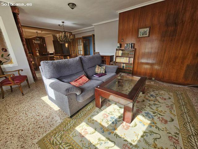 ? Gran oportunidad en Tres Forques – Vivienda ideal para familias Amplia vivienda de 126 m2, muy lu