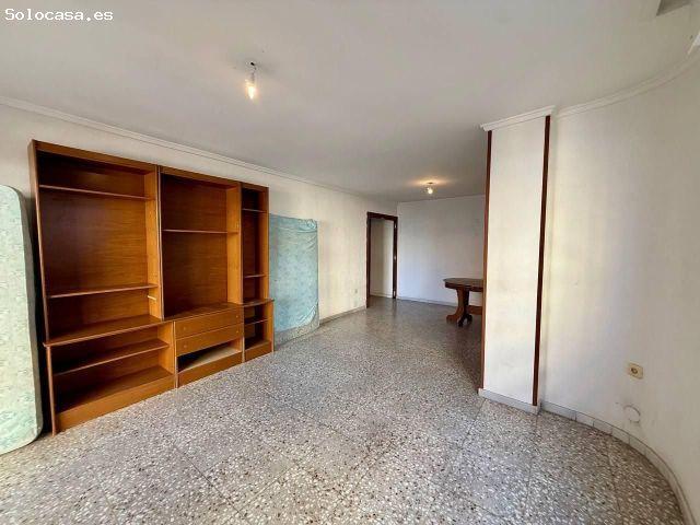 Gran oportunidad junto al mar – Apartamento de 3 dormitorios con terraza | Ubicación céntrica | Exce