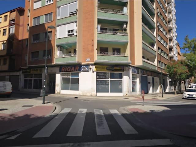 ¡Gran Oportunidad! Se alquila amplio local comercial en Zaragoza