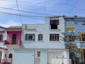 !GRAN OPORTUNIDAD! VENTA DE AMPLIA CASA DE 3 PISOS EN EL RÍMAC ID: 3 7 0 6 0