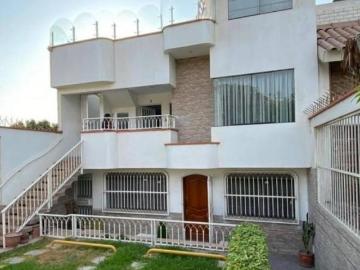¡GRAN OPORTUNIDAD! VENTA DE CASA DE PLAYA EN BALNEARIO SANTA ROSA!