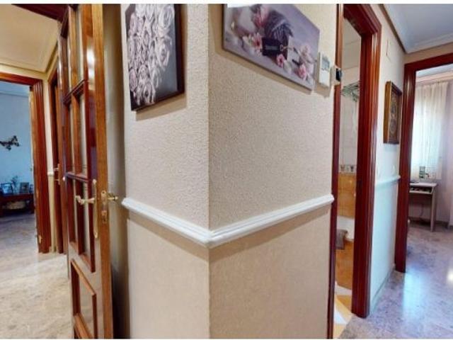 GRAN OPORTUNIDAD, ZONA ARROYO DEL MORO. AMPLIA VIVIENDA DE VPO DE 4 DORMITORIOS