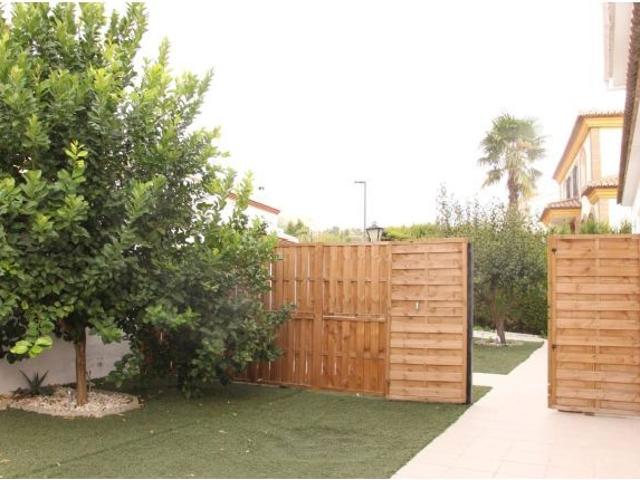 GRAN OPORTUNIDAD 2 CHALETS POR EL PRECIO DE UNO, INDEPENDIENTES CADA UNO CON SU JARDIN Y SU PISCINA