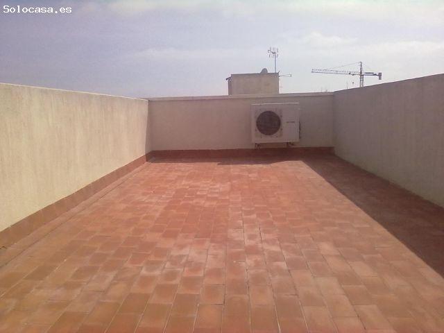 GRAN ÁTICO DE 3 DORMITORIOS A 600 METROS DEL MAR ZONA TORREVIEJA