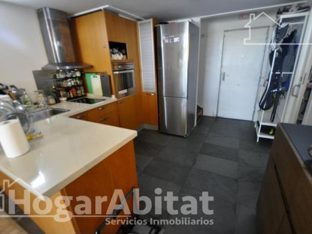 GRAN ÁTICO SEMINUEVO EN RESIDENCIAL CON GARAJE Y PISCINA