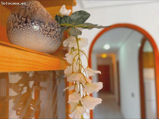 Gran apartamento con Piscina y Garaje cerrado entre la Playa del Cura y la Playa de los Locos Torr