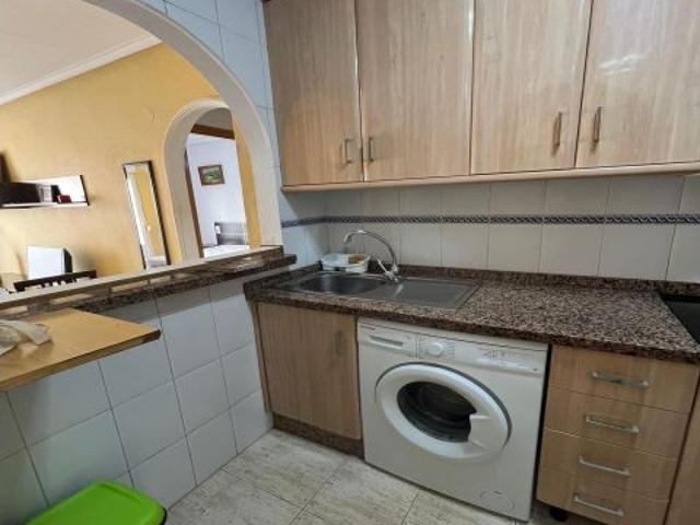 GRAN APARTAMENTO EN TORREVIEJA: 1 HAB, 1 BAÑO