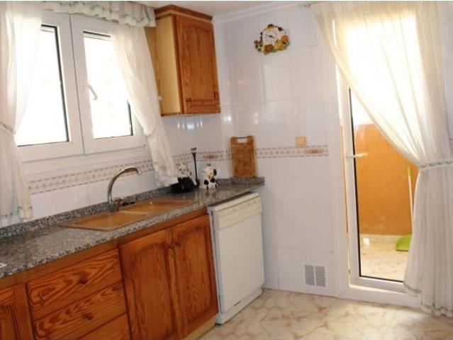 GRAN APARTAMENTO, 3 ORIENTACIONES CON PISCINA Y VISTAS AL MAR