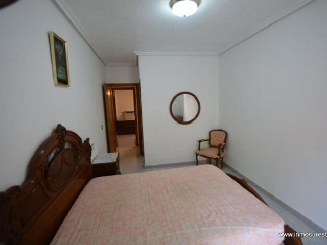 ¡ Gran bajada de precio ! Piso en el centro de Orihuela, zona de Obispo Rocamora. Vivienda de 90 m