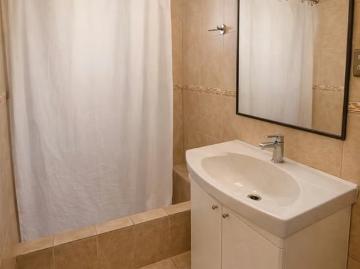 Gran casa con excelente espacio ubicada en maipu | 3 dormitorios por 120000. 00 en Maipú
