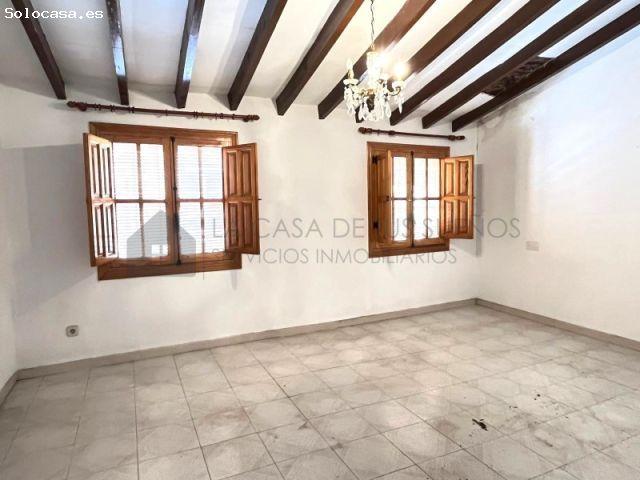 GRAN CASA CON ENCANTO EN EL CORAZÓN DE SAX AMPLITUD, PATIO Y TERRAZA CON