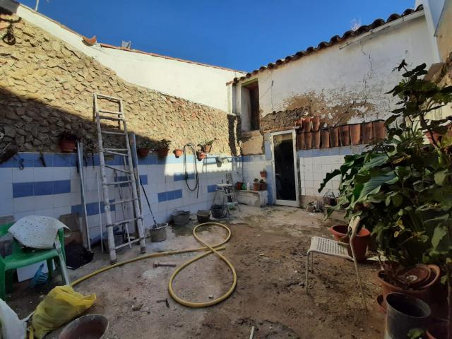 Gran casa con patio en Arroyo de la Luz