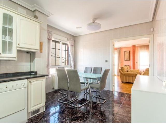 Gran Casa con todos los detalles en Molina de Segura