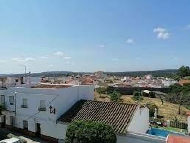 Gran casa en El Pedroso, en La Sierra Norte de Sevilla!