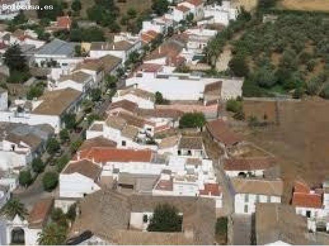 Gran casa en El Pedroso, en La Sierra Norte de Sevilla!