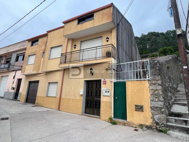 GRAN CASA EN LA GUARDIA CON PARCELA E INCREIBLES VISTAS