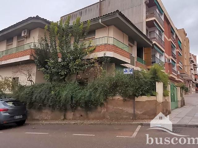 Gran Casa en Senda de la Moza