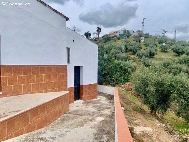 Gran casa independiente con terreno en Casabermeja