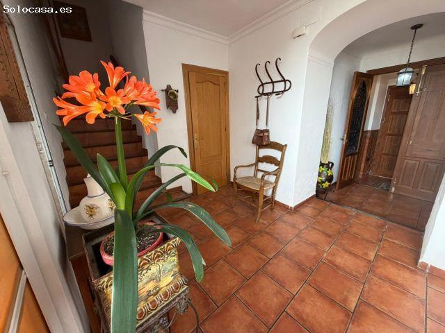 GRAN CASERÓN CON ALMA EN SANTA MARINA – DOBLE VIVIENDA CON INFINITAS POSIBILIDADES