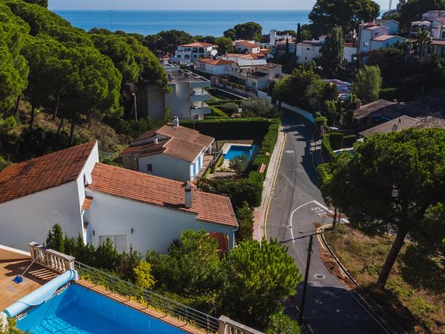 Gran chalet con vistas al mar, piscina y jacuzzi 499m² Pals