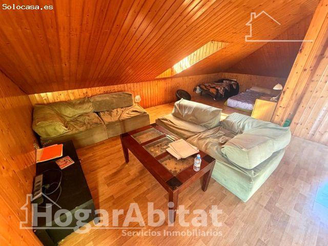 GRAN CHALET DE TRES PLANTAS CON GARAJE Y PISCINA PARA REFORMAR