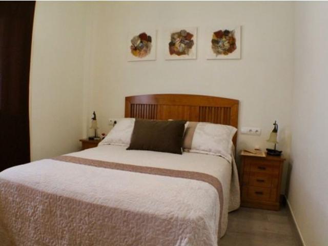 GRAN CHALET INDEPENDIENTE CON PISCINA PROPIA EN LA NUCIA