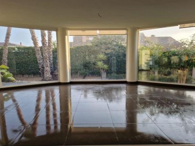 Gran chalet independiente junto a la Almajada