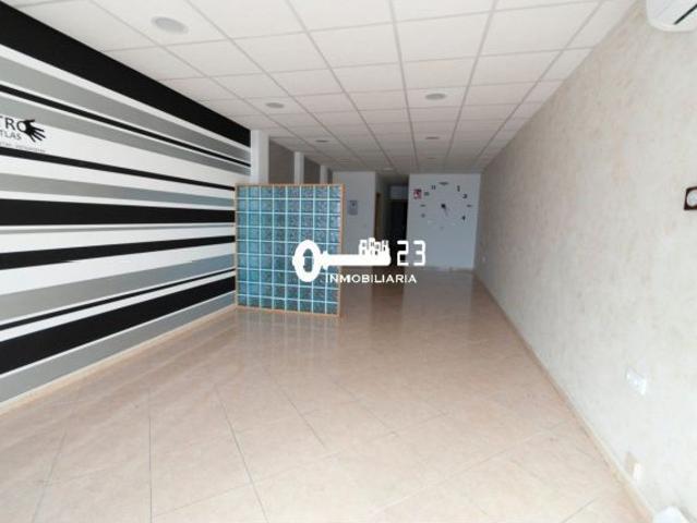 ¡GRAN CHOLLO! LOCAL COMERCIAL EN ZONA MUY CENTRICA DE YELES