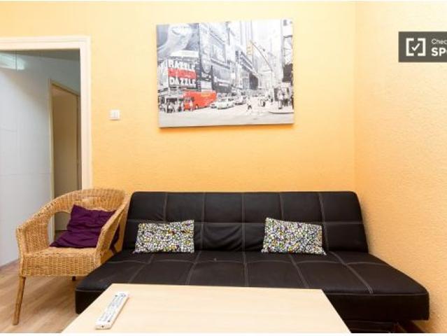Gran habitación con armario independiente en piso compartido, Puerta del Sol