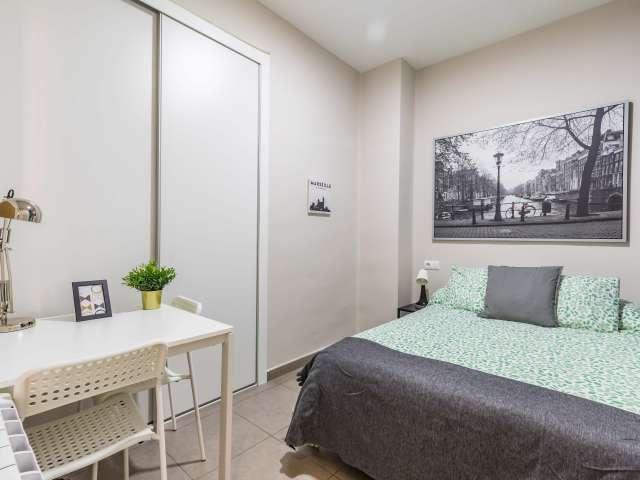 Gran habitación en alquiler en el Eixample, Madrid