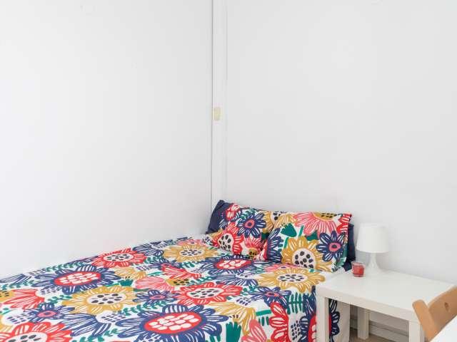 Gran habitación en apartamento de 12 habitaciones en Sol, Madrid