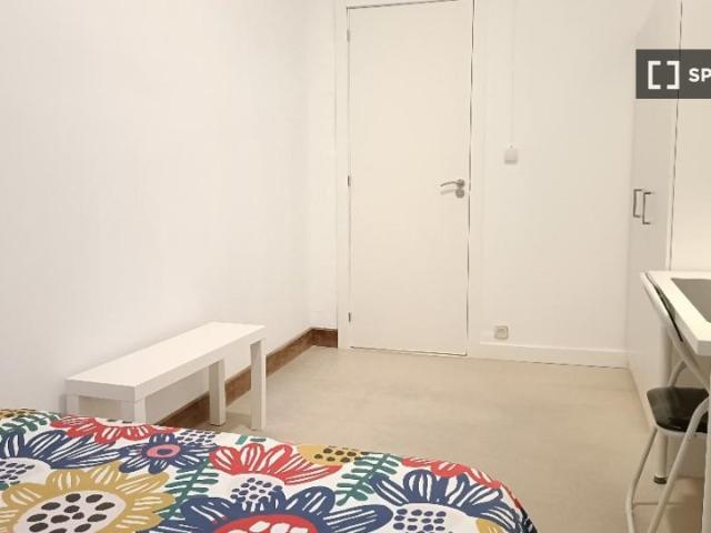 Gran habitación en apartamento de 12 habitaciones en Sol, Madrid