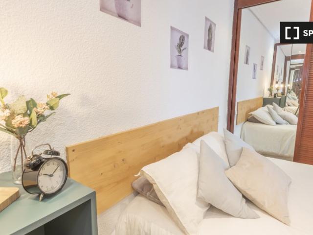 Habitación en piso compartido en alquiler en Gaztambide, Madrid