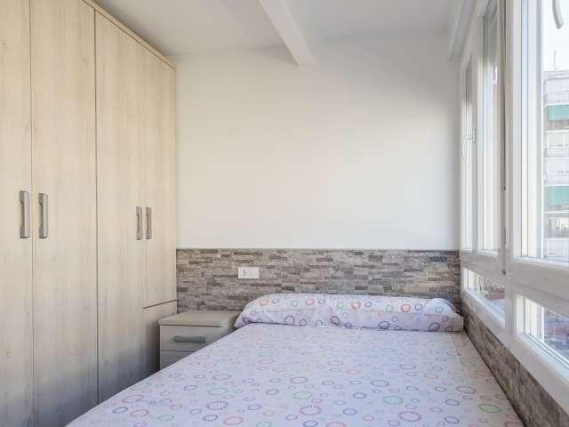 Gran habitación en piso compartido en Casa de Campo, Madrid